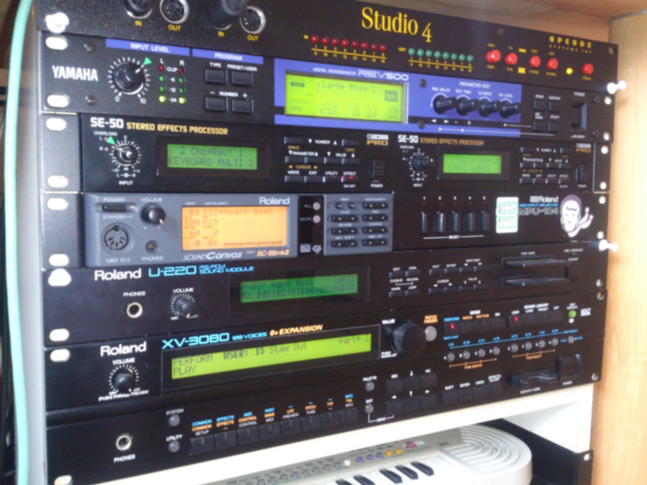 シンセサイザー（ラックマウント）: ok_rock_gtrの作曲・ボカロ